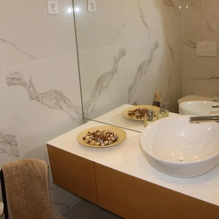 Apartmán Terrace Overlooking The Tagus River - Spacious And Modern *