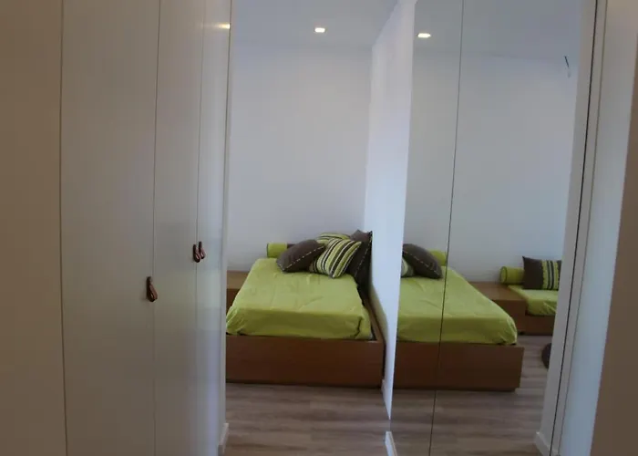 Terrace Overlooking The Tagus River - Spacious And Modern