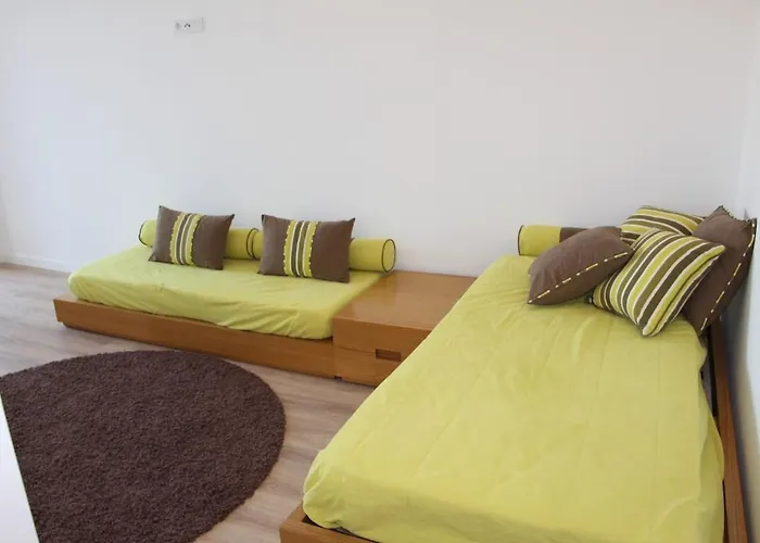 Daire Terrace Overlooking The Tagus River - Spacious And Modern Almada