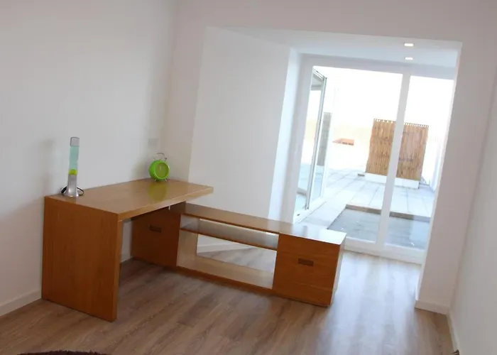 Daire Terrace Overlooking The Tagus River - Spacious And Modern *