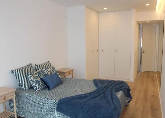 Daire Terrace Overlooking The Tagus River - Spacious And Modern Almada