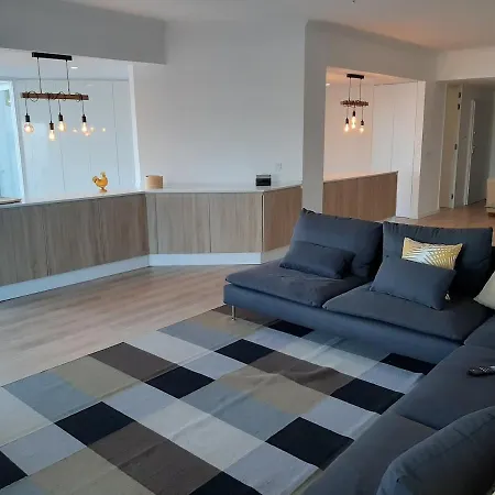 Terrace Overlooking The Tagus River - Spacious And Modern Appartement Almada