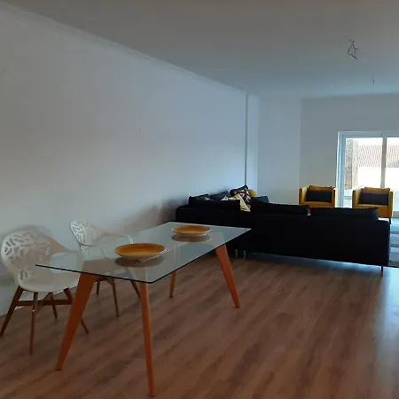 Terrace Overlooking The Tagus River - Spacious And Modern 公寓 阿尔马达