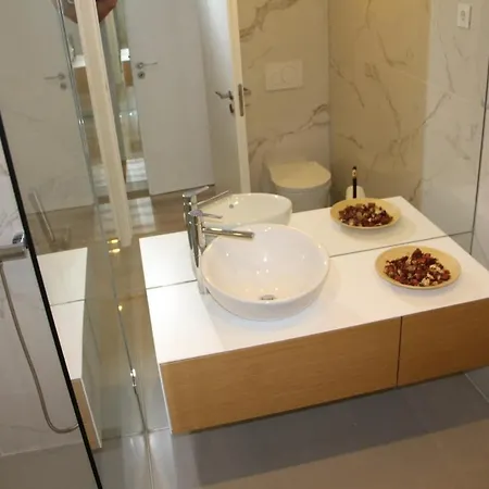 Appartement Terrace Overlooking The Tagus River - Spacious And Modern