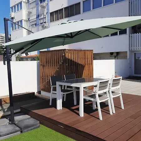 Terrace Overlooking The Tagus River - Spacious And Modern Appartement
