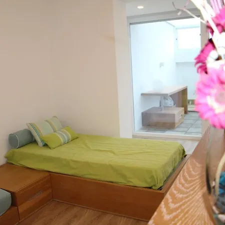 Terrace Overlooking The Tagus River - Spacious And Modern Appartement Almada