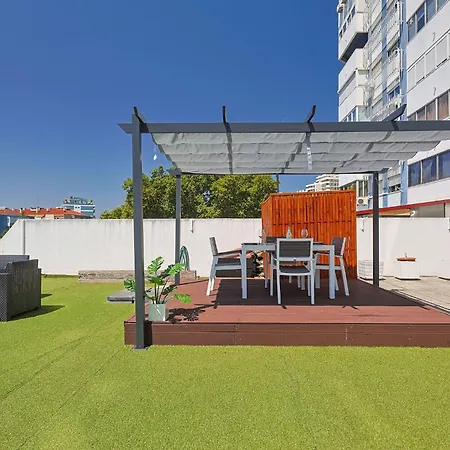 Terrace Overlooking The Tagus River - Spacious And Modern Appartement